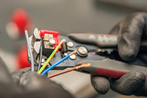 Best Best Electricians Near Me  in Columbus, KS